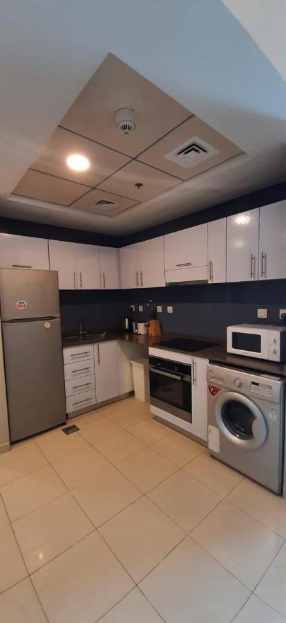 Studio - Bay Central Tower Apartment Dubai Bagian luar foto