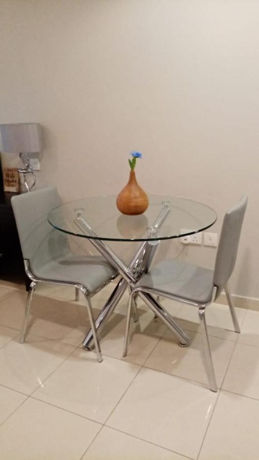 Studio - Bay Central Tower Apartment Dubai Bagian luar foto