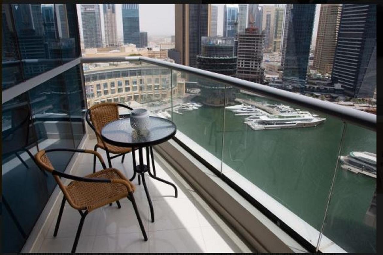 Studio - Bay Central Tower Apartment Dubai Bagian luar foto